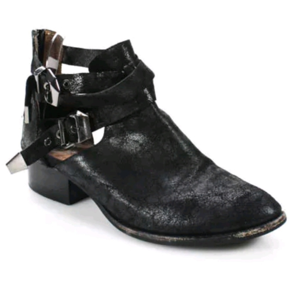 COPY - JEFFERY CAMPBELL 'EVERLY'
